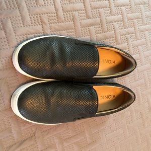 Vionic slip on leather shoes